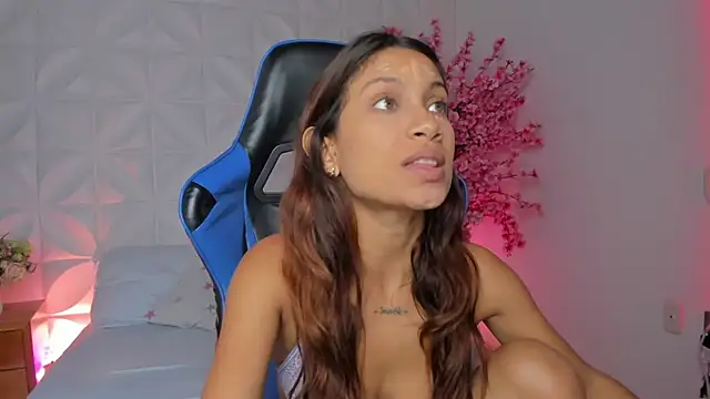 cora 22 online show from 11-19-25, 12:49