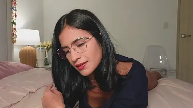 I am kat online show from 04-21-26, 02:47
