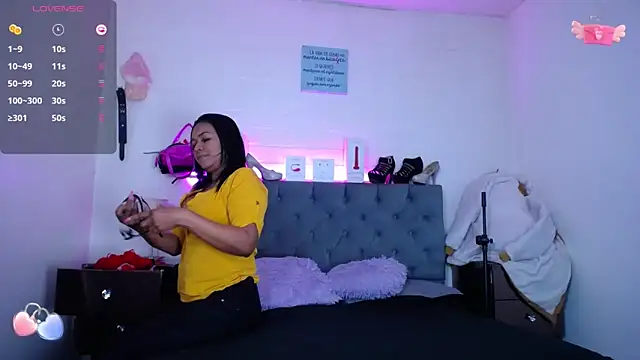 louise nails online show from 03-20-25, 06:31