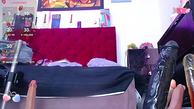 louise nails online show from 09-17-25, 12:18