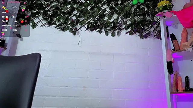 louise nails online show from 05-24-26, 01:33