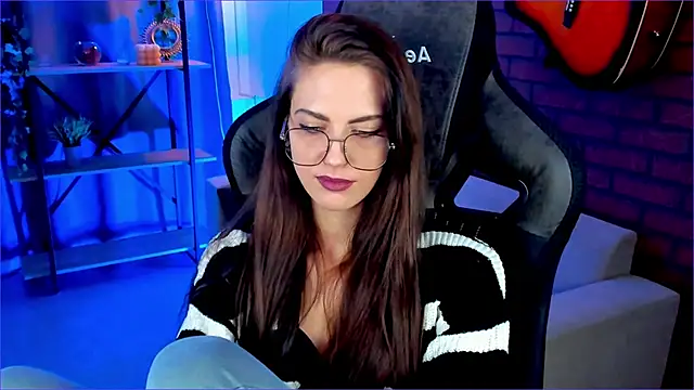 Snapshot of EmilyWilden chatting on 12-29-24, 12:23 EmilyWilden online show from 12-29-24, 12:23