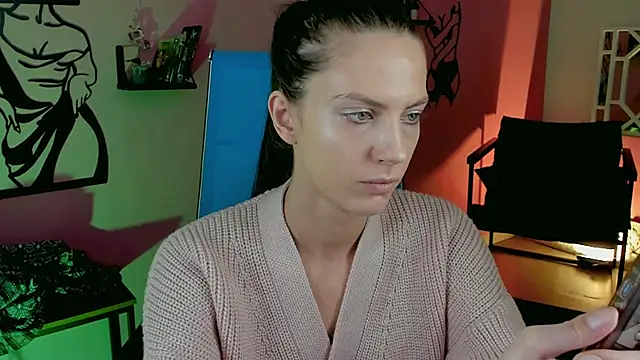 Snapshot of EmilyWilden chatting on 09-27-25, 08:42 EmilyWilden online show from 09-27-25, 08:42