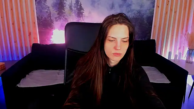 Snapshot of EmilyWilden chatting on 01-08-25, 08:49 EmilyWilden online show from 01-08-25, 08:49