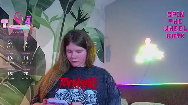 Snapshot of RubyValen chatting on 02-06-26, 01:12 RubyValen online show from 02-06-26, 01:12