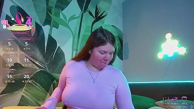 Snapshot of RubyValen chatting on 03-20-26, 02:01 RubyValen online show from 03-20-26, 02:01