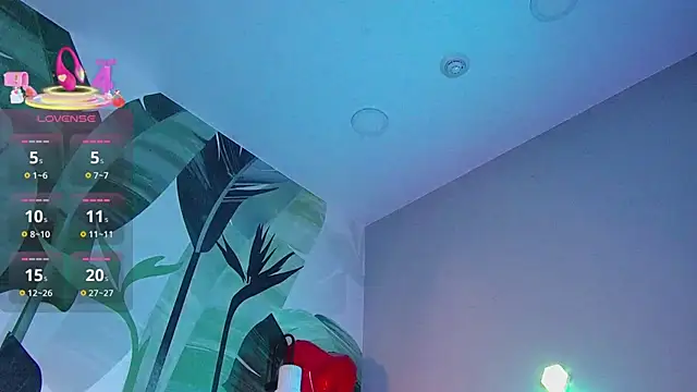 Snapshot of RubyValen chatting on 03-17-26, 01:41 RubyValen online show from 03-17-26, 01:41