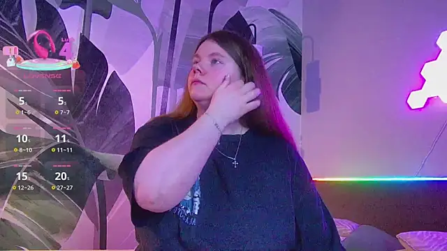 Snapshot of RubyValen chatting on 04-07-26, 01:07 RubyValen online show from 04-07-26, 01:07