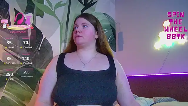 Snapshot of RubyValen chatting on 02-05-26, 01:12 RubyValen online show from 02-05-26, 01:12