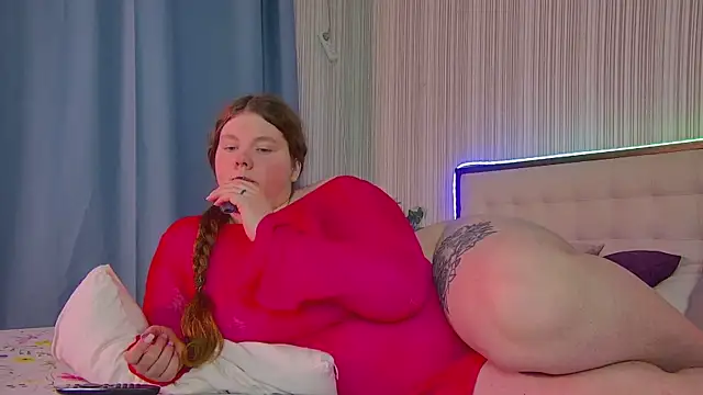 RubyValen online show from 05-06-26, 01:53