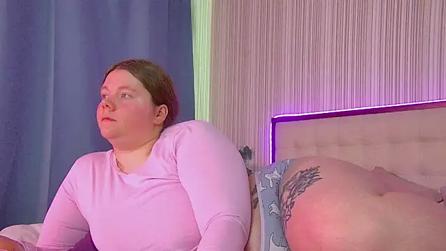 RubyValen online show from 06-10-26, 01:51