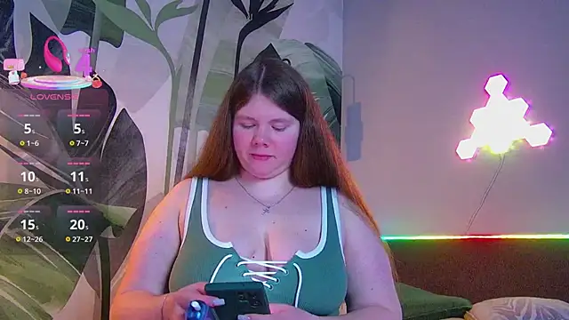 Snapshot of RubyValen chatting on 04-03-26, 01:45 RubyValen online show from 04-03-26, 01:45