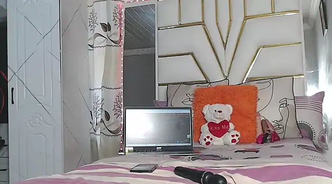 SexyyNana online show from 03-09-25, 07:34