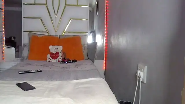 SexyyNana online show from 10-05-25, 03:30