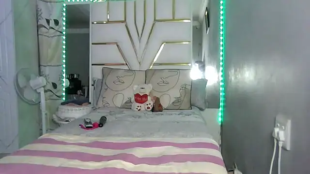 SexyyNana online show from 09-25-25, 10:38
