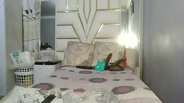 SexyyNana online show from 02-08-26, 12:19