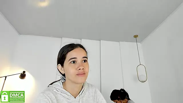 Snapshot of sexychanell_18 chatting on 03-10-25, 12:49 sexychanell 18 online show from 03-10-25, 12:49
