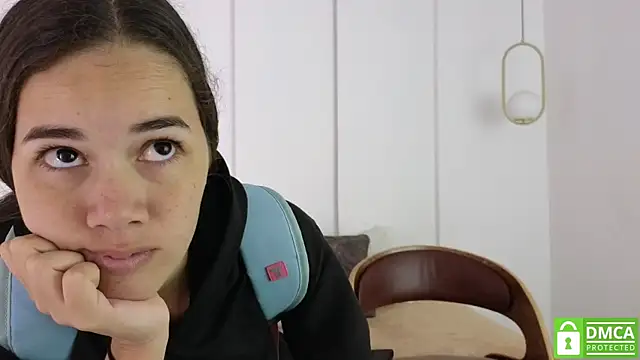 sexychanell 18 online show from 11-09-25, 01:15