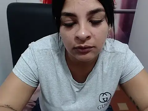 Laura hottt online show from 02-25-26, 03:12