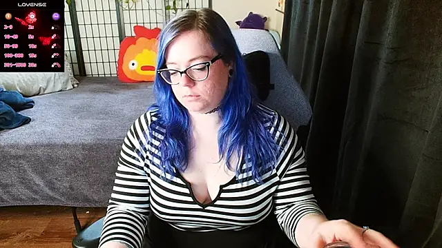 Snapshot of KiraSpitQueen chatting on 02-02-25, 02:27 KiraSpitQueen online show from 02-02-25, 02:27