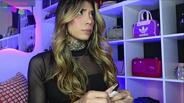 caroline cossei online show from 03-06-25, 10:36