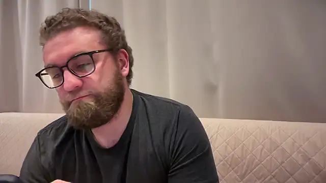 Bear bear  online show from 04-28-26, 08:41