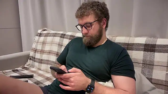 Bear bear  online show from 05-07-26, 11:02