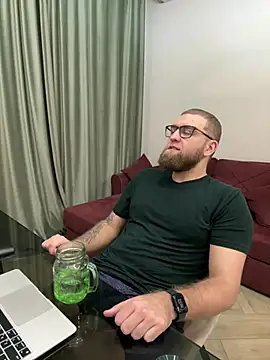 Bear bear  online show from 03-06-25, 03:35