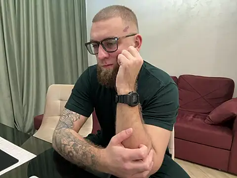 Bear bear  online show from 03-14-25, 02:31