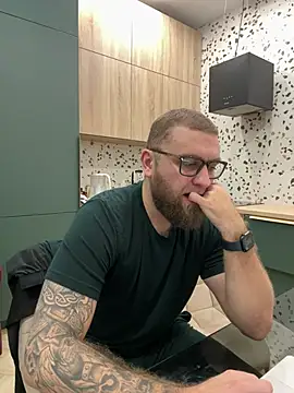 Bear bear  online show from 03-03-25, 01:23