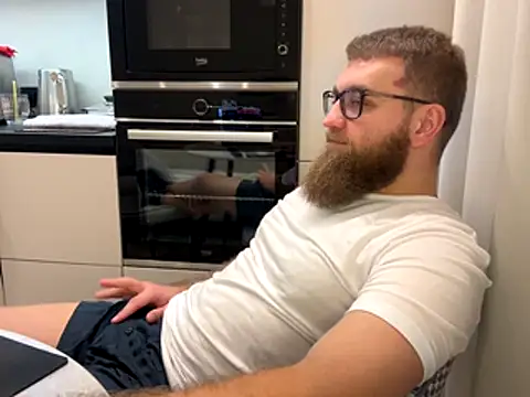 Bear bear  online show from 12-19-25, 01:02