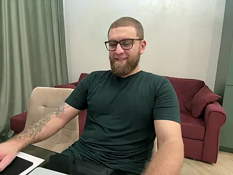 Bear bear  online show from 03-13-25, 04:49