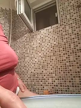 OliviaLewis online show from 02-17-25, 01:36