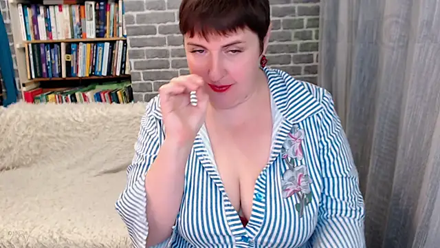 Rainbow lady online show from 10-24-25, 03:38