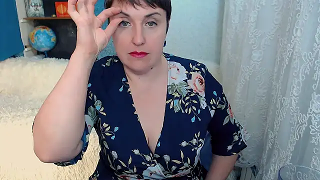 Snapshot of Rainbow_lady chatting on 01-16-25, 12:52 Rainbow lady online show from 01-16-25, 12:52