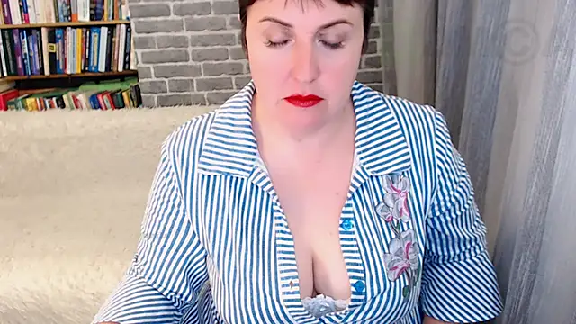 Rainbow lady online show from 10-27-25, 07:31