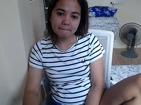 xTheLastVIRGINx online show from 01-14-26, 05:33