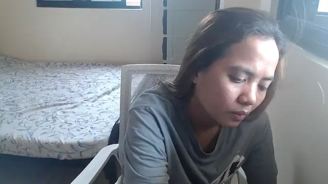 xTheLastVIRGINx online show from 10-17-25, 04:38