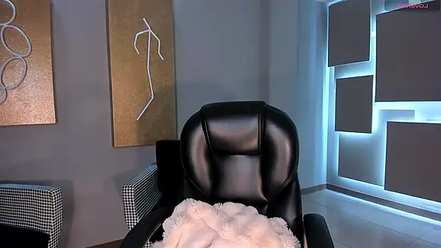 JuanitaClay online show from 10-28-25, 12:48