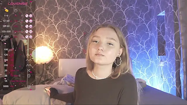 MiaMiaMeow online show from 04-03-26, 04:02