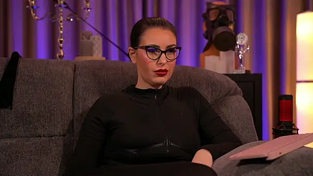 Snapshot of kelly_kent chatting on 01-30-25, 10:30 kelly kent online show from 01-30-25, 10:30
