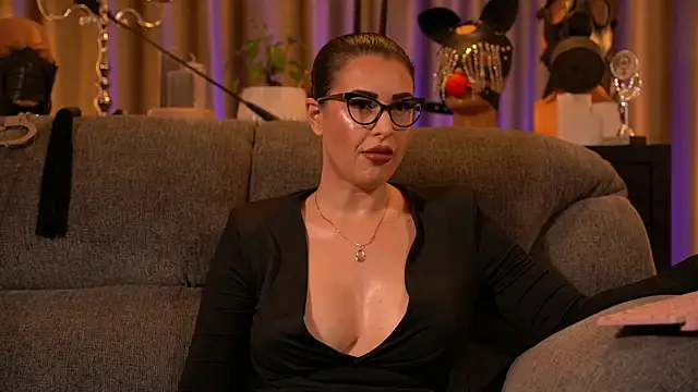 kelly kent online show from 11-15-25, 01:20