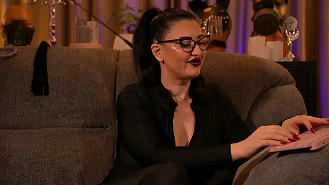 kelly kent online show from 10-25-25, 11:16