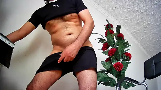 Snapshot of Manuel_Ferrara96 chatting on 06-05-26, 05:29 Manuel Ferrara96 online show from 06-05-26, 05:29
