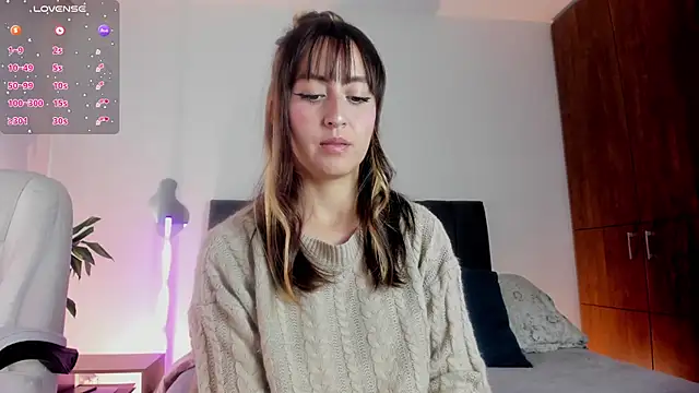 Snapshot of catimore chatting on 12-19-25, 03:03 catimore online show from 12-19-25, 03:03