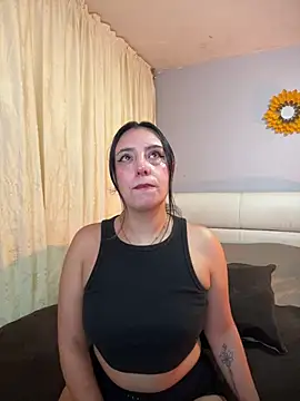 Snapshot of Freyja_soh chatting on 07-04-26, 03:38 Freyja soh online show from 07-04-26, 03:38