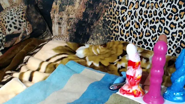 0anal21 online show from 12-16-25, 04:22