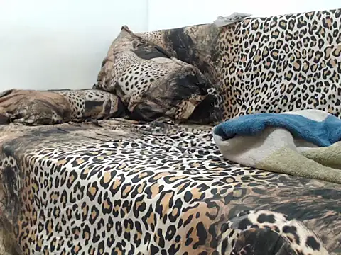 0anal21 online show from 10-02-25, 05:49