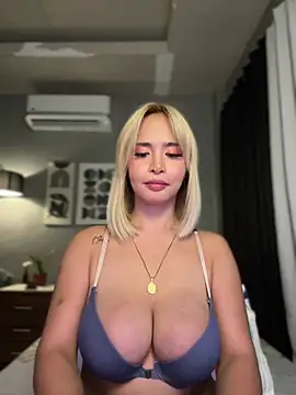 Snapshot of NastyH0tBABEx chatting on 03-22-25, 10:28 NastyH0tBABEx online show from 03-22-25, 10:28
