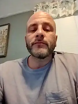 Snapshot of ShaneJames11 chatting on 05-08-26, 04:38 ShaneJames11 online show from 05-08-26, 04:38
